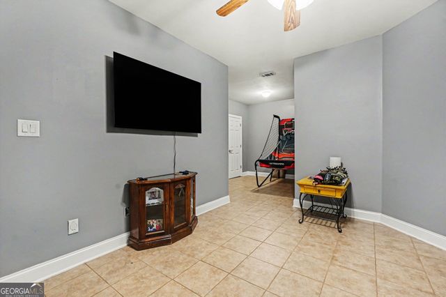 385 Primrose Lane, Pendergrass, GA 30567