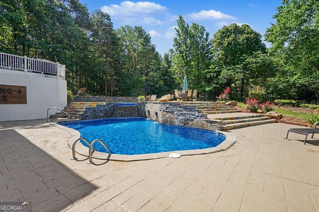 385 Primrose Lane, Pendergrass, GA 30567