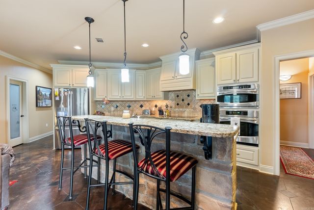 48 Bridge Field Drive, Sherwood, AR 72120