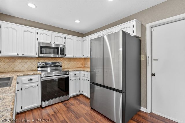 305 Azure Hills Drive, Van Buren, AR 72956