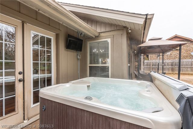 305 Azure Hills Drive, Van Buren, AR 72956