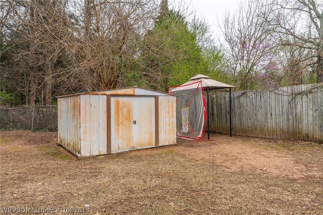 305 Azure Hills Drive, Van Buren, AR 72956