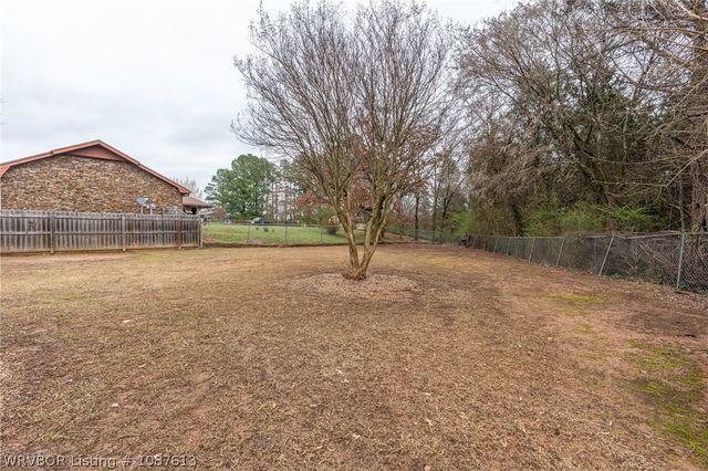 305 Azure Hills Drive, Van Buren, AR 72956