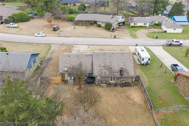305 Azure Hills Drive, Van Buren, AR 72956