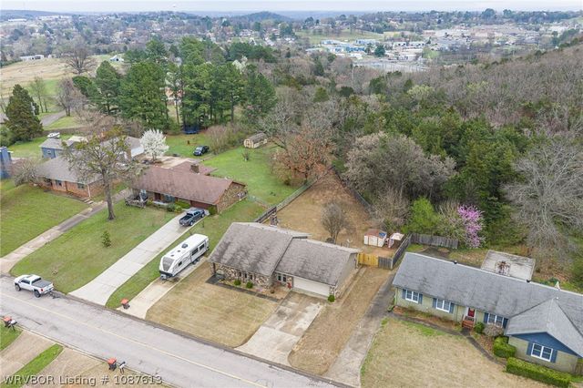 305 Azure Hills Drive, Van Buren, AR 72956