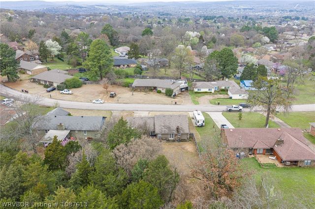 305 Azure Hills Drive, Van Buren, AR 72956