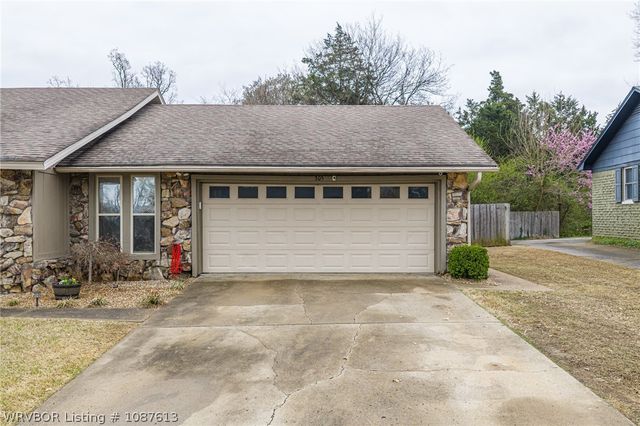 305 Azure Hills Drive, Van Buren, AR 72956