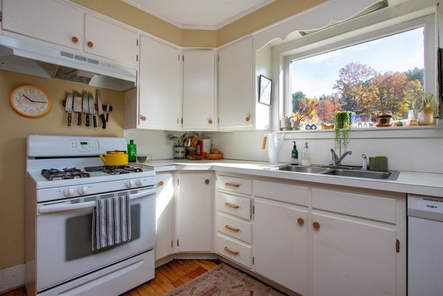 225 Charles Street, Lyndon, VT 05851