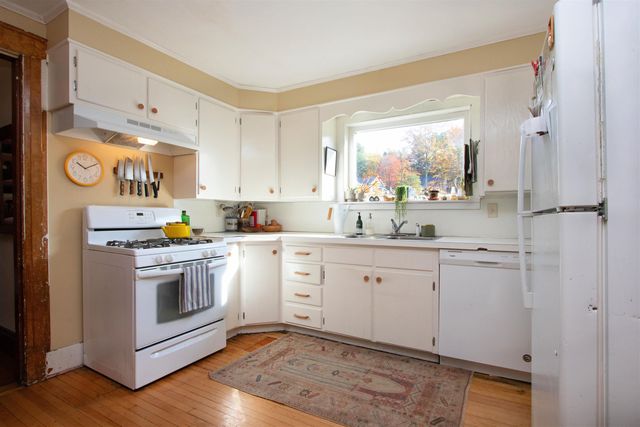 225 Charles Street, Lyndon, VT 05851