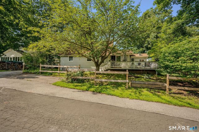 126 Deepwood Drive, Hebron, CT 06231