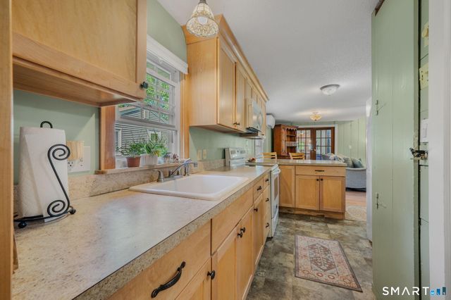 126 Deepwood Drive, Hebron, CT 06231