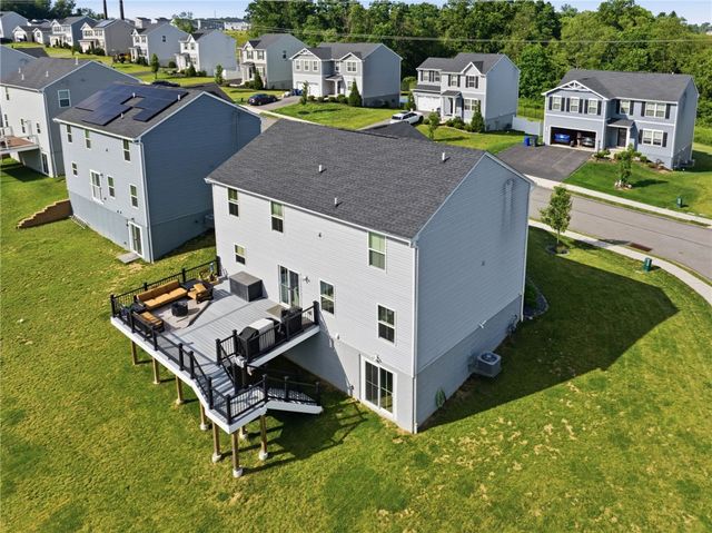 318 Ruth Ct, Findlay Twp, PA 15126