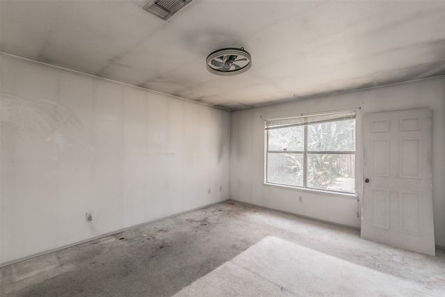 1414 Aviary Drive, Desoto, TX 75115