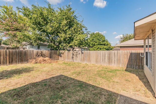 1414 Aviary Drive, Desoto, TX 75115