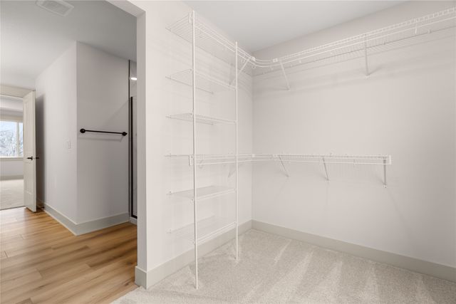 426 Stillwater Court, West Des Moines, IA 50265