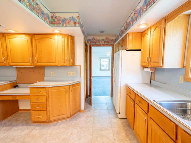 2431 W 36TH Street, Erie, PA 16506