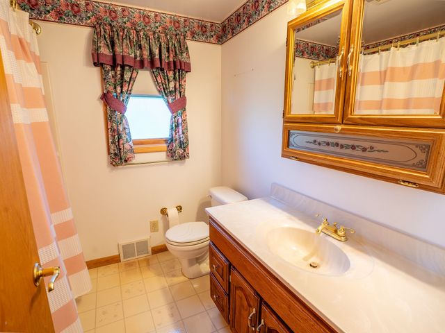 2431 W 36TH Street, Erie, PA 16506