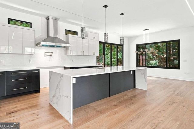 4250 Carmain Drive NE, Atlanta, GA 30342