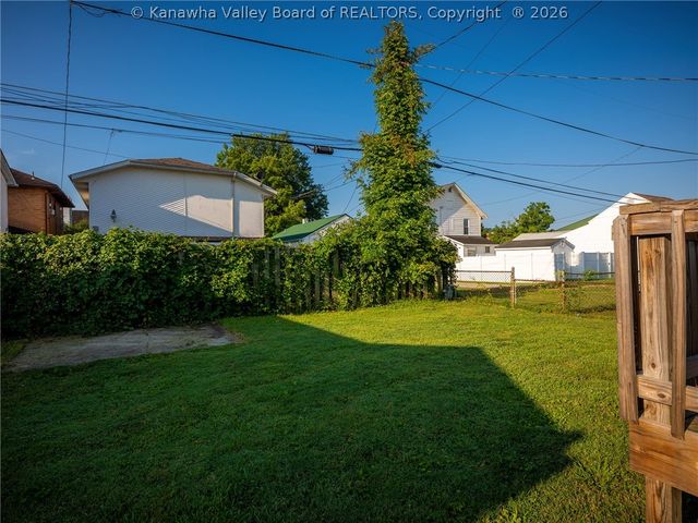 2331 Washington Avenue, St Albans, WV 25177