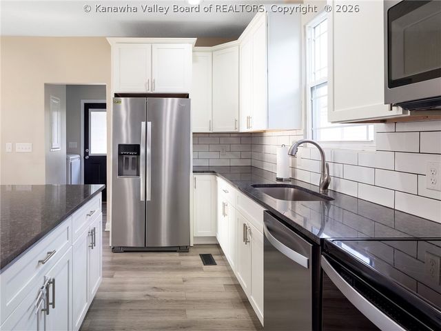 2331 Washington Avenue, St Albans, WV 25177