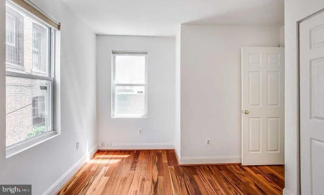 729 10TH ST NE, Washington, DC 20002