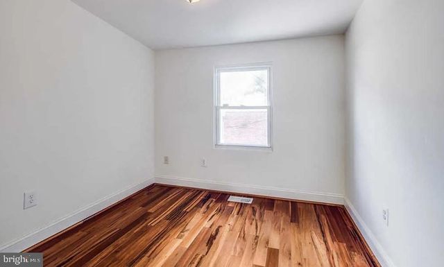 729 10TH ST NE, Washington, DC 20002