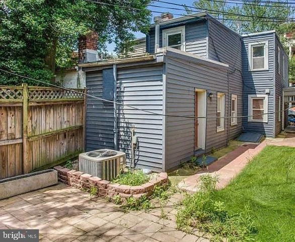 729 10TH ST NE, Washington, DC 20002