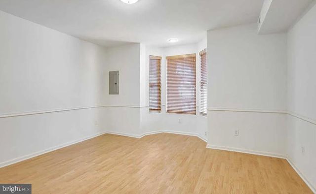 729 10TH ST NE, Washington, DC 20002