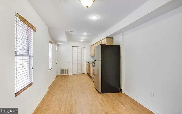 729 10TH ST NE, Washington, DC 20002