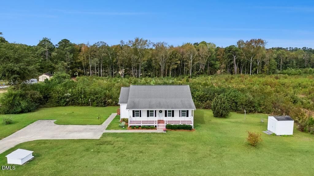 1052 Aquilla Road, Benson, NC 27504