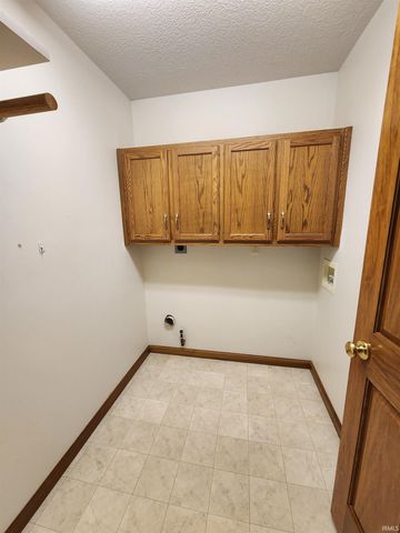 1111 Boulder Ridge, New Haven, IN 46774