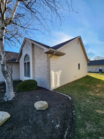 1111 Boulder Ridge, New Haven, IN 46774