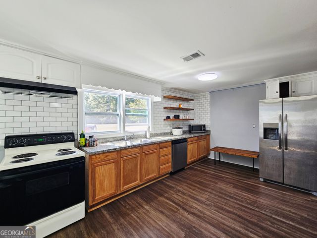 46 Gammon Road, Carrollton, GA 30117