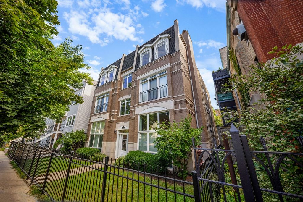 3111 N Seminary Avenue 3N, Chicago, IL 60657 — exterior