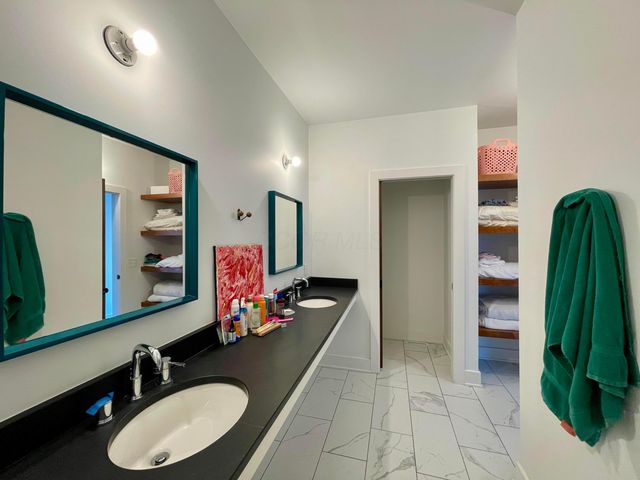 6278 Cook Road, Powell, OH 43065