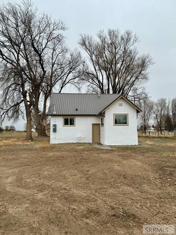 487 N 3450 E, Lewisville, ID 83431
