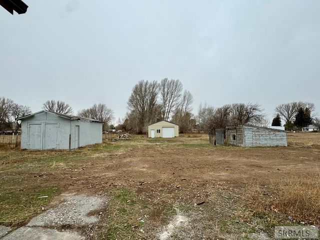 487 N 3450 E, Lewisville, ID 83431