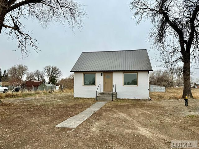 487 N 3450 E, Lewisville, ID 83431