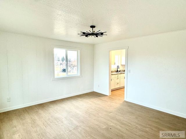 487 N 3450 E, Lewisville, ID 83431