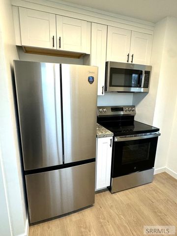 487 N 3450 E, Lewisville, ID 83431