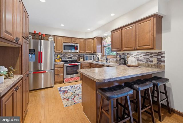 2637 HEMLOCK DR, Columbia, PA 17512