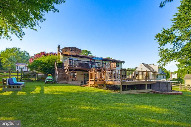 2637 HEMLOCK DR, Columbia, PA 17512