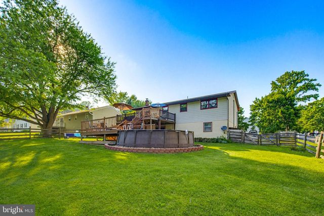 2637 HEMLOCK DR, Columbia, PA 17512