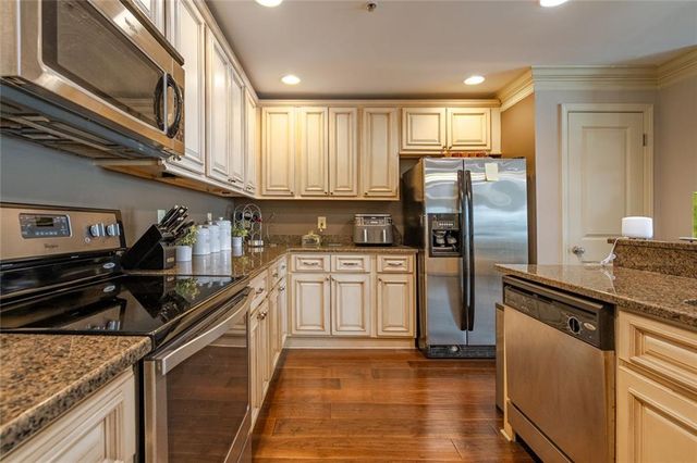 601 Madison SE Lane, Smyrna, GA 30080