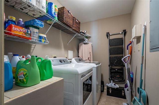 601 Madison SE Lane, Smyrna, GA 30080