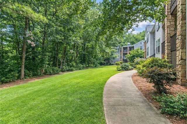 601 Madison SE Lane, Smyrna, GA 30080