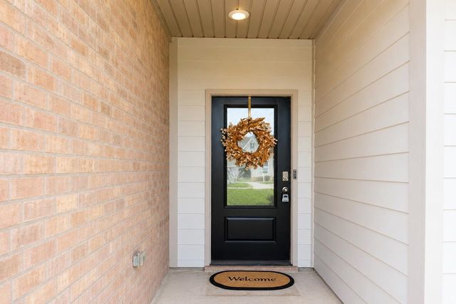 7404 BARRETT OAKS CV, Millington, TN 38053