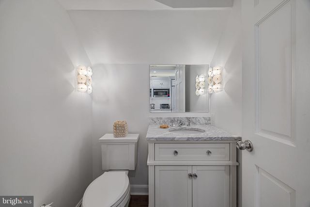 2027 CHANCELLOR ST, Philadelphia, PA 19103