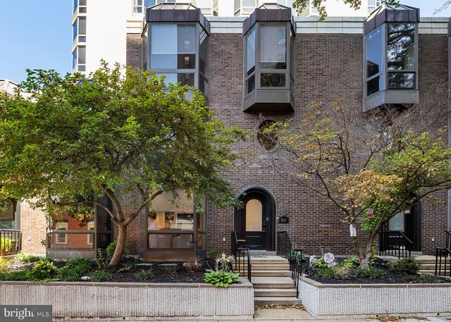 2027 CHANCELLOR ST, Philadelphia, PA 19103