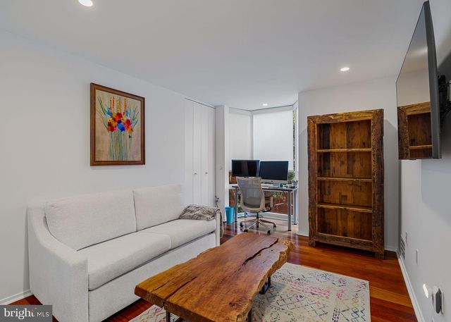 2027 CHANCELLOR ST, Philadelphia, PA 19103